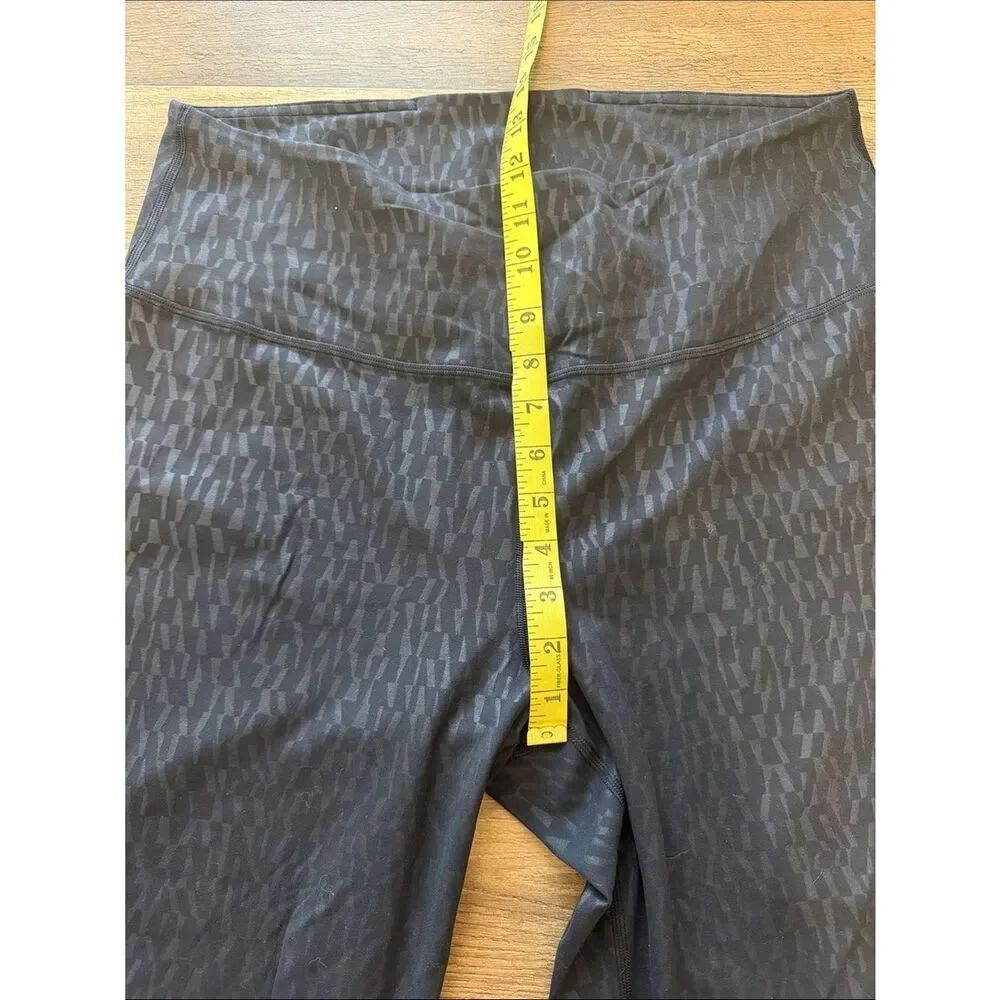 Lululemon leggings - Picture 3 of 6
